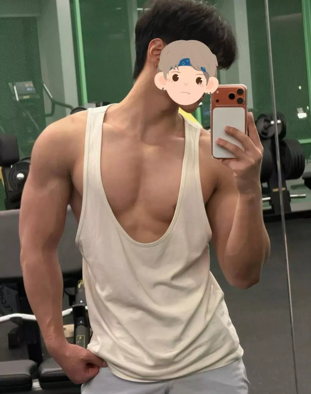 图片[8]-广东187白袜长腿男大，篮球场被男粉表白反差满满...-潮男潮北-潮男潮北