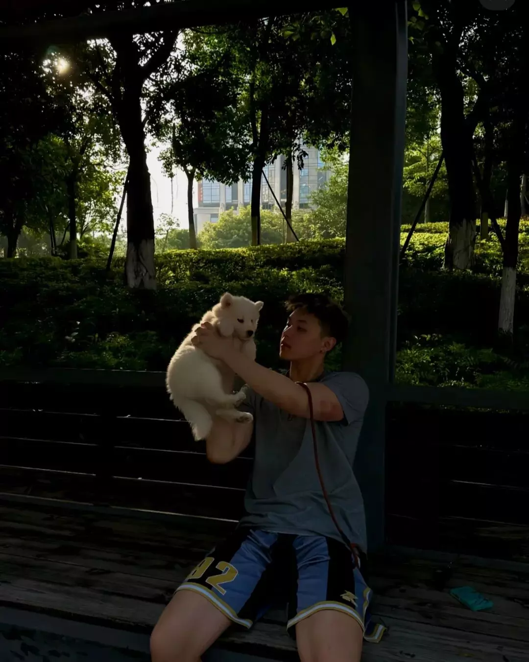 图片[4]-广东187白袜长腿男大，篮球场被男粉表白反差满满...-潮男潮北-潮男潮北